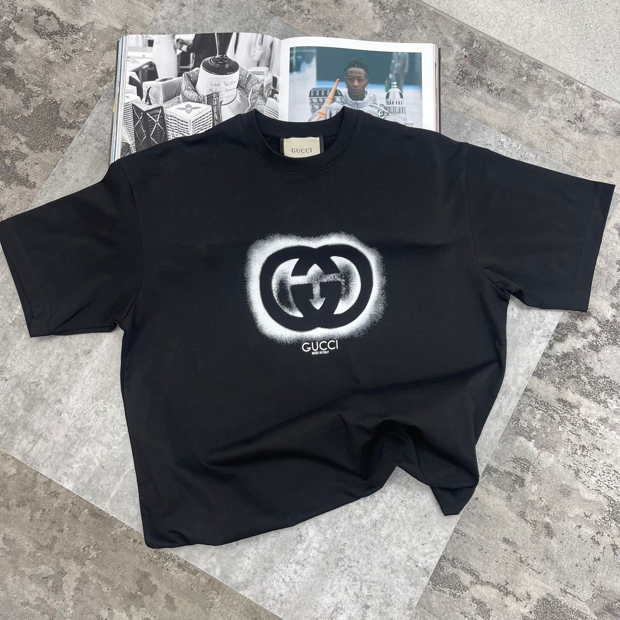 GUCCI - BIG LOGO OVERSIZED T-SHIRT - BLACK