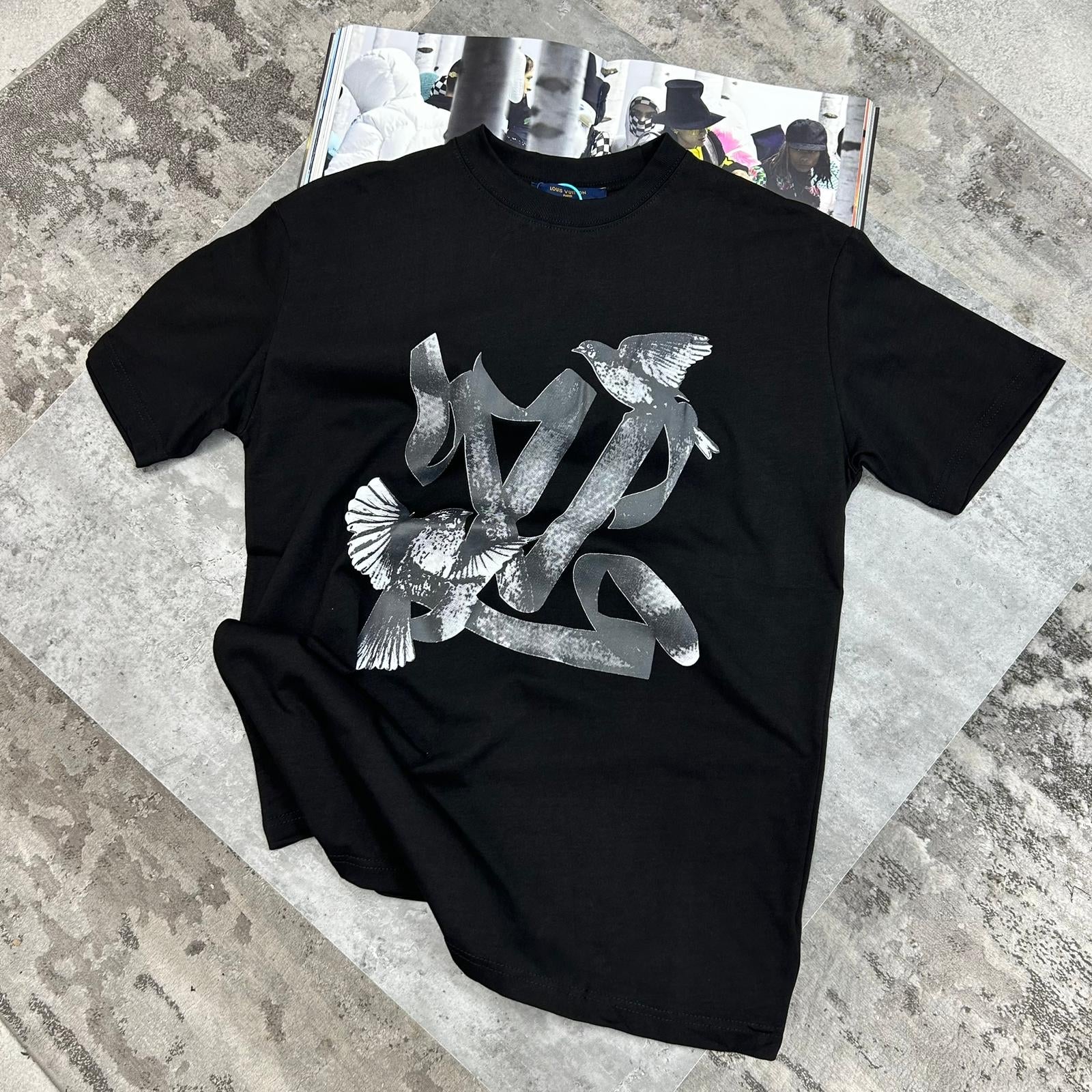 LOUIS VUITTON - T-SHIRT - BLACK