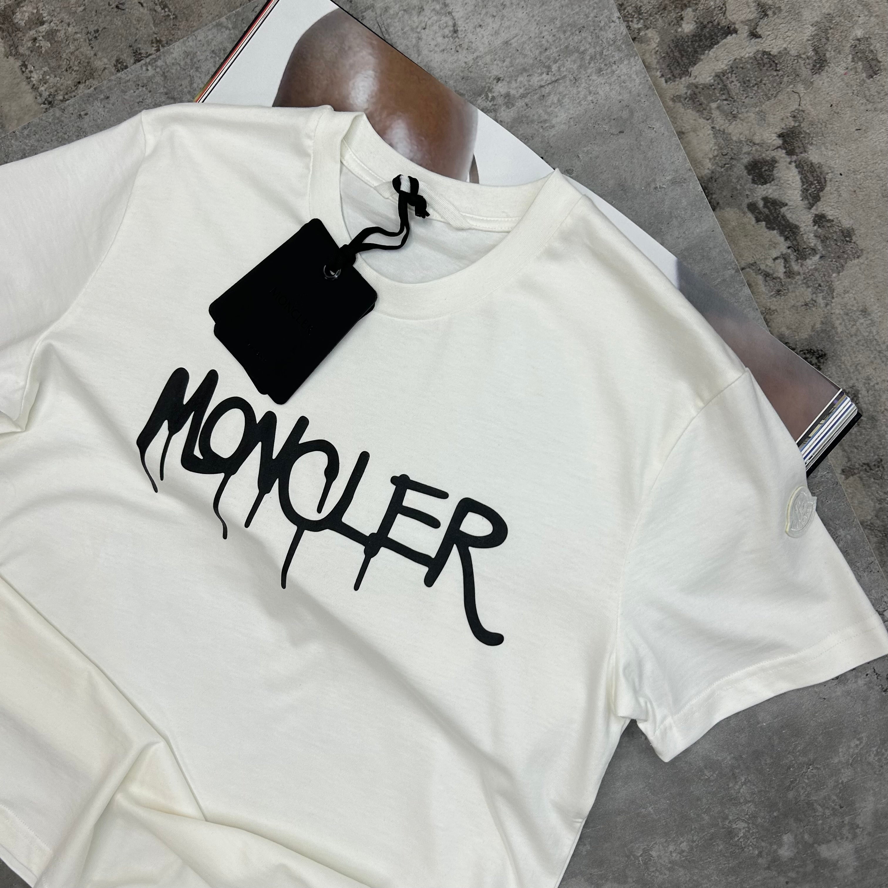 MONCLER - GRAFFITI T-SHIRT - WHITE