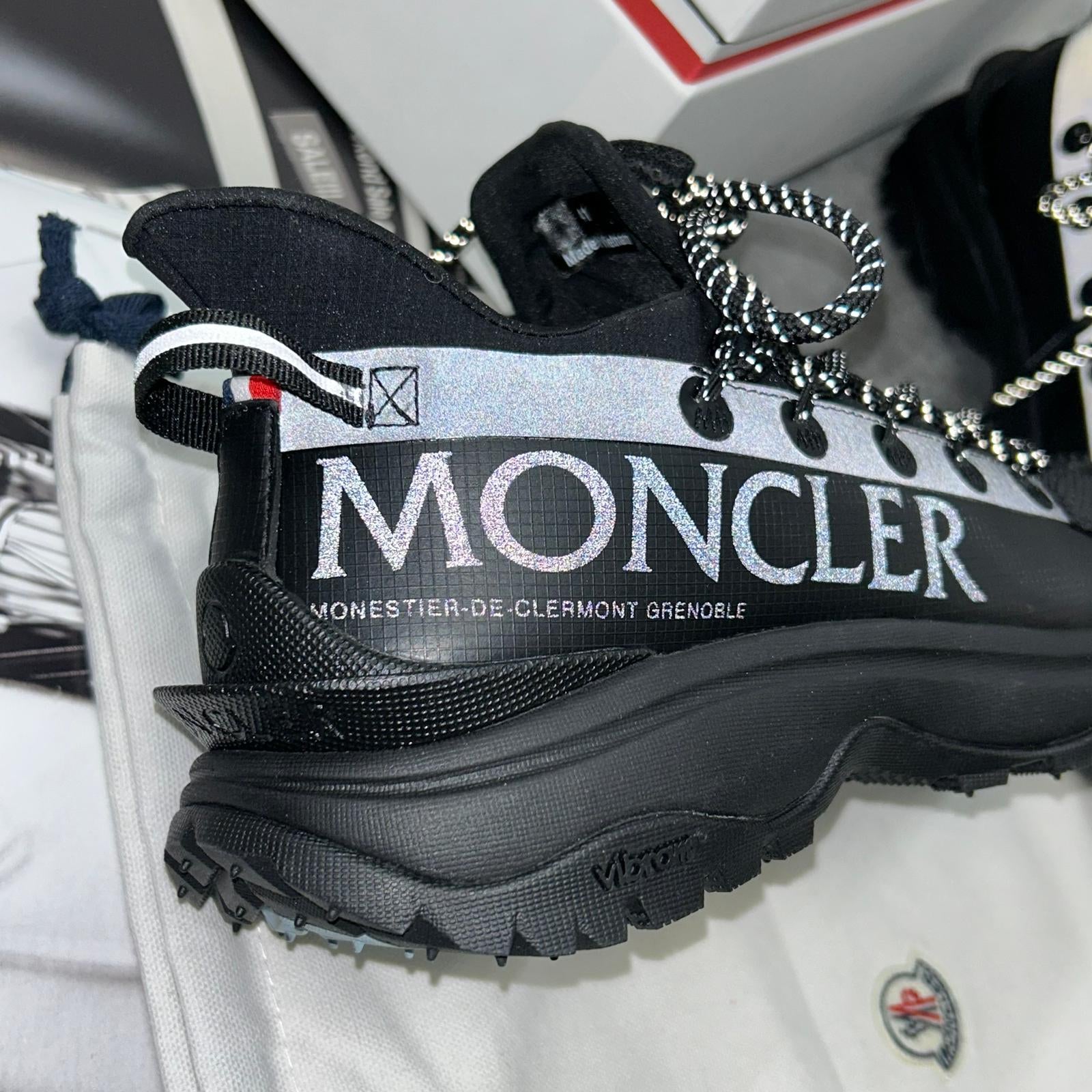 MONCLER - TAILGRIP TRAINERS - BLACK