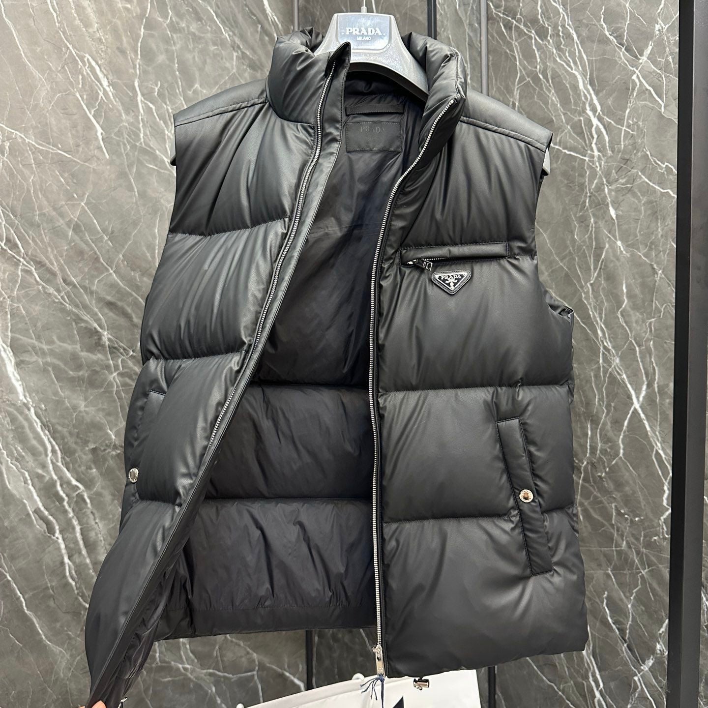 (PRE-ORDER) PRADA - GILET