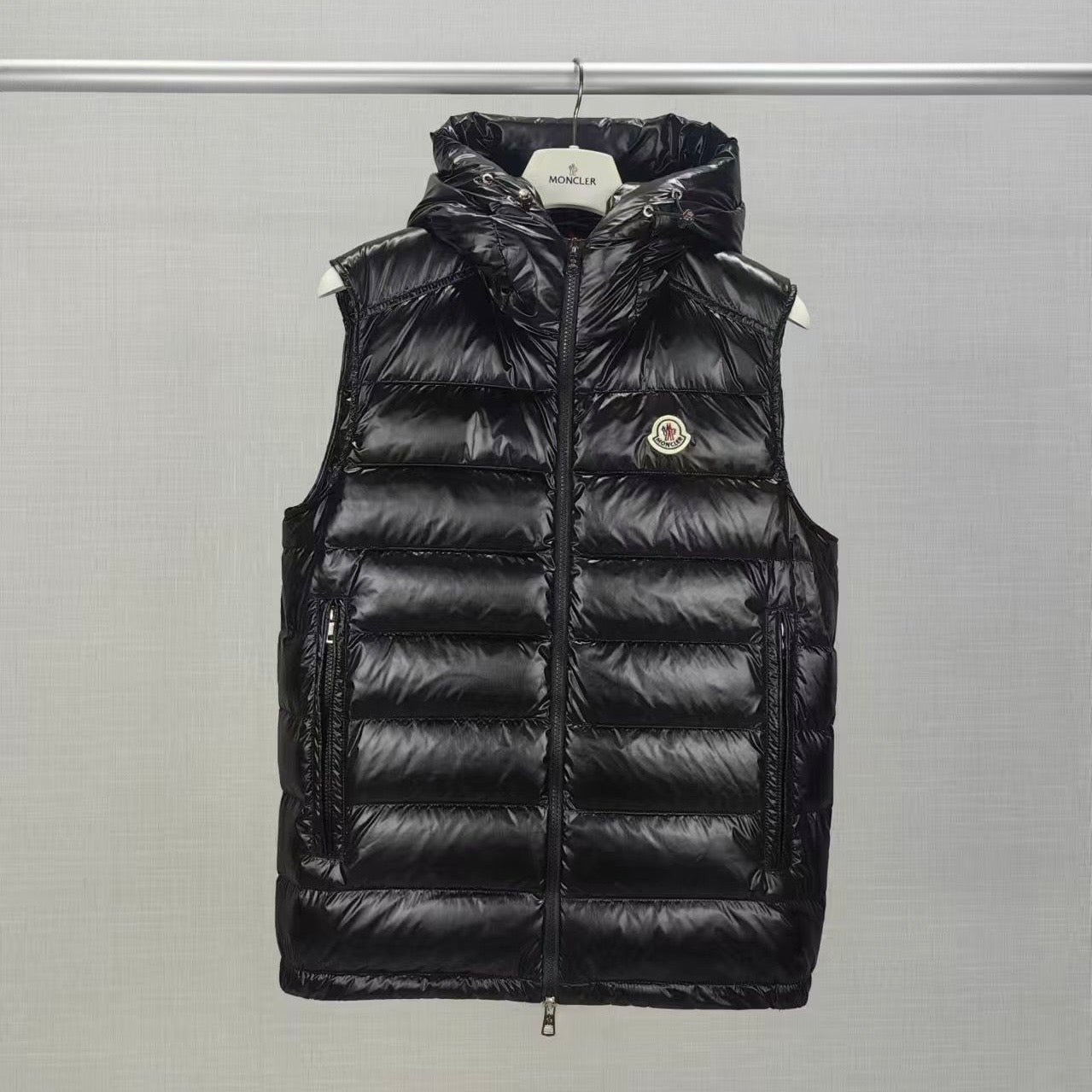 (PRE-ORDER) MNCLR - GILET