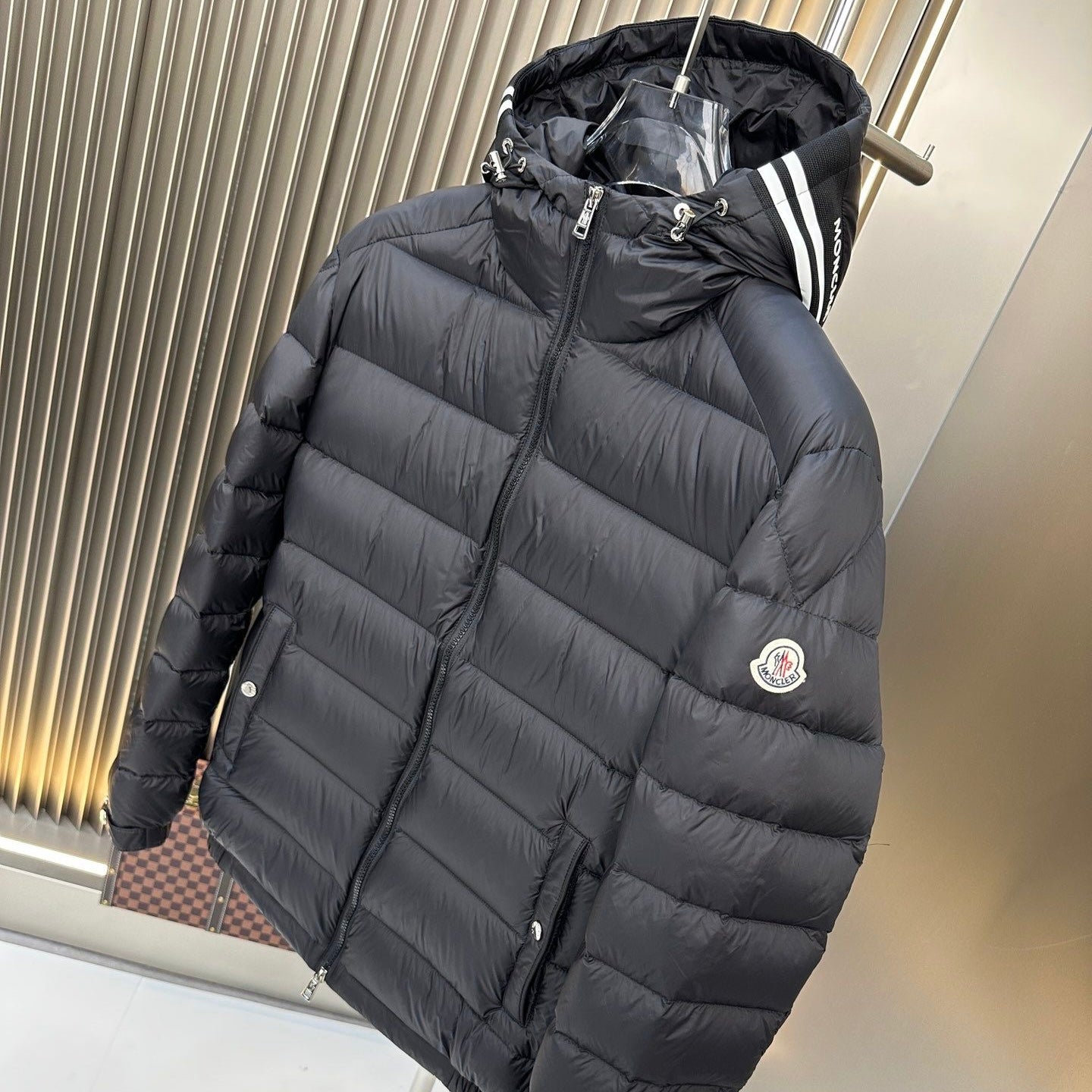 (PRE-ORDER) MNCLR - COAT - BLACK