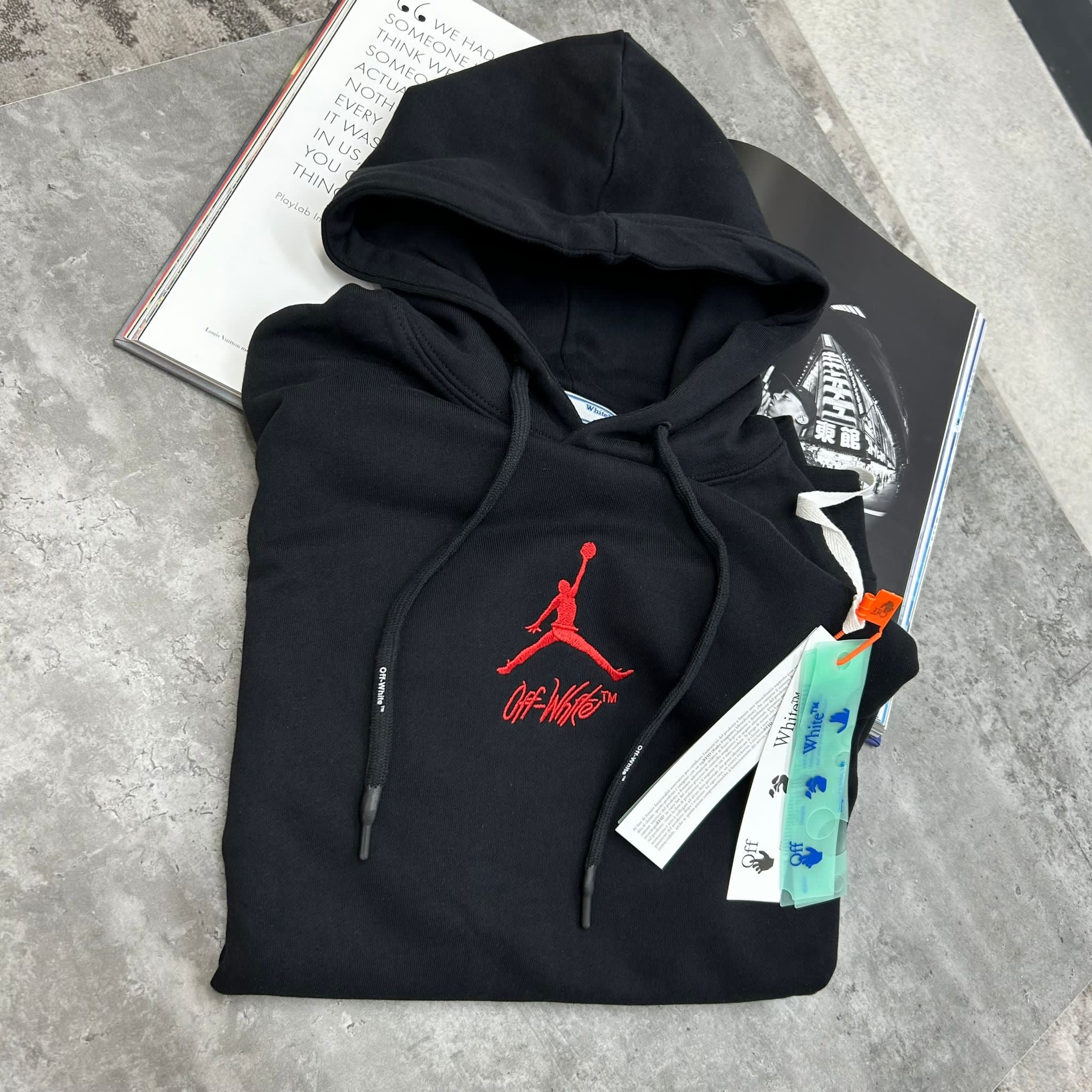 OFF-WHITE X AIR JORDAN - HOODIE - BLACK