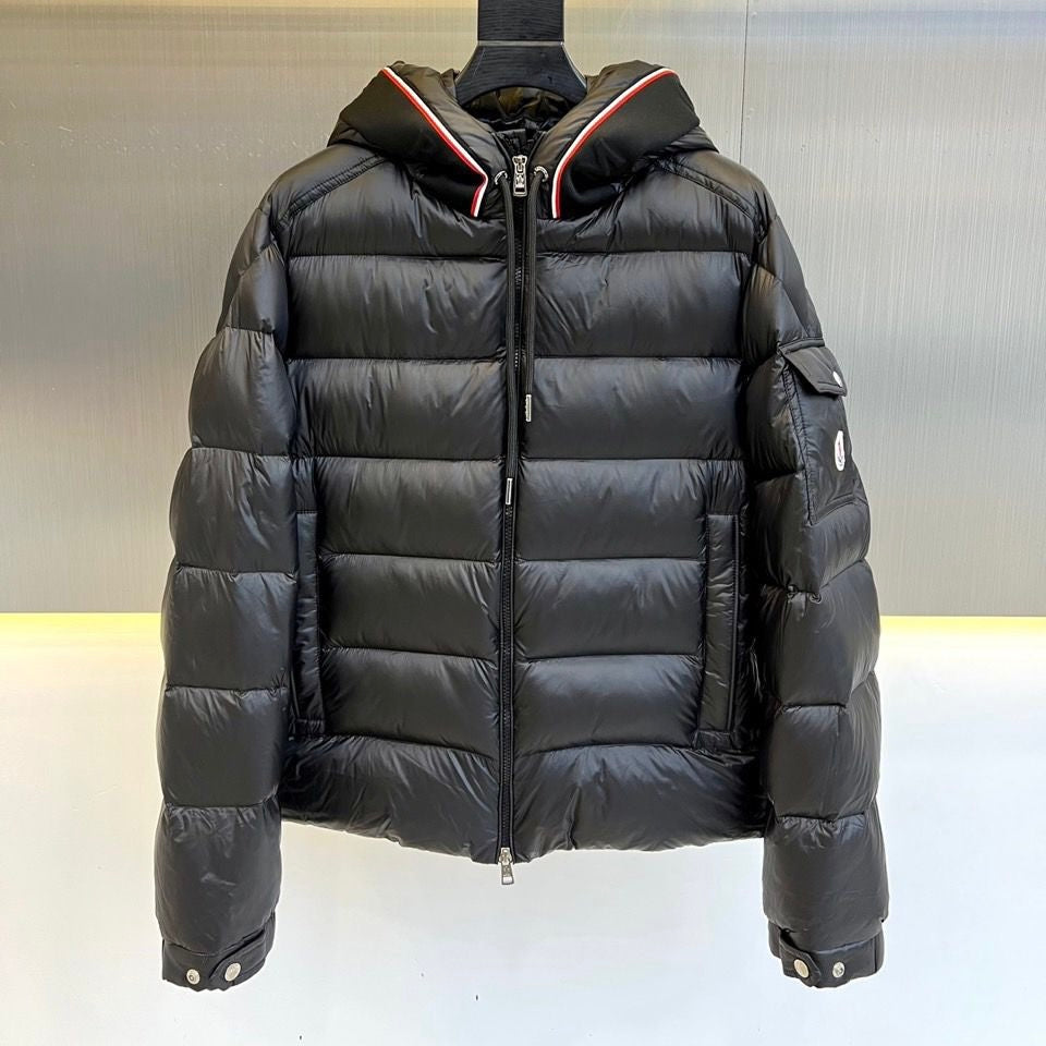 (PRE-ORDER) MNCLR - COAT - BLACK