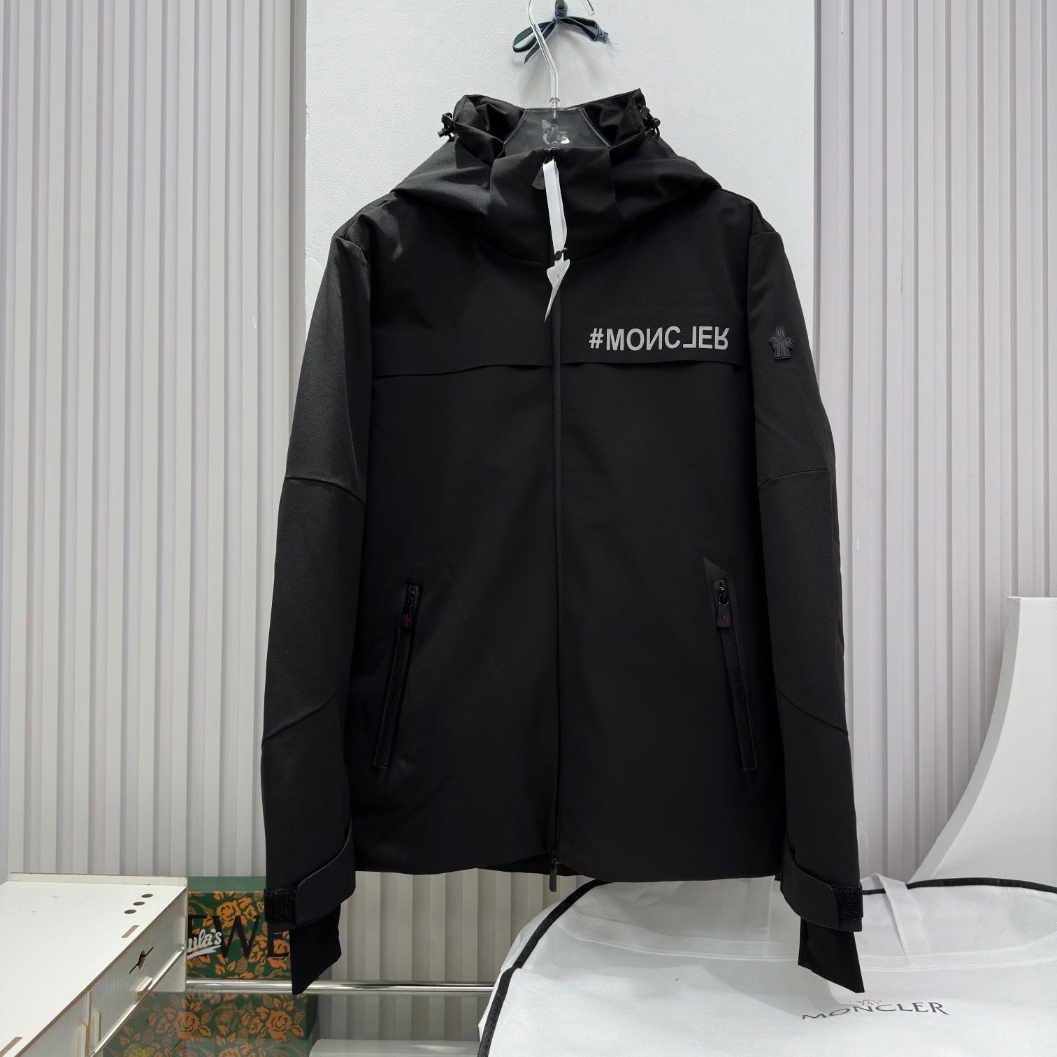 (PRE-ORDER) MONCLER - GRENOBLE COAT - BLACK