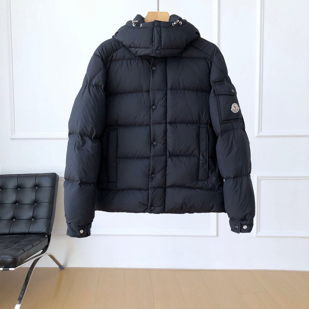 (PRE-ORDER) MNCLR - COAT - BLACK