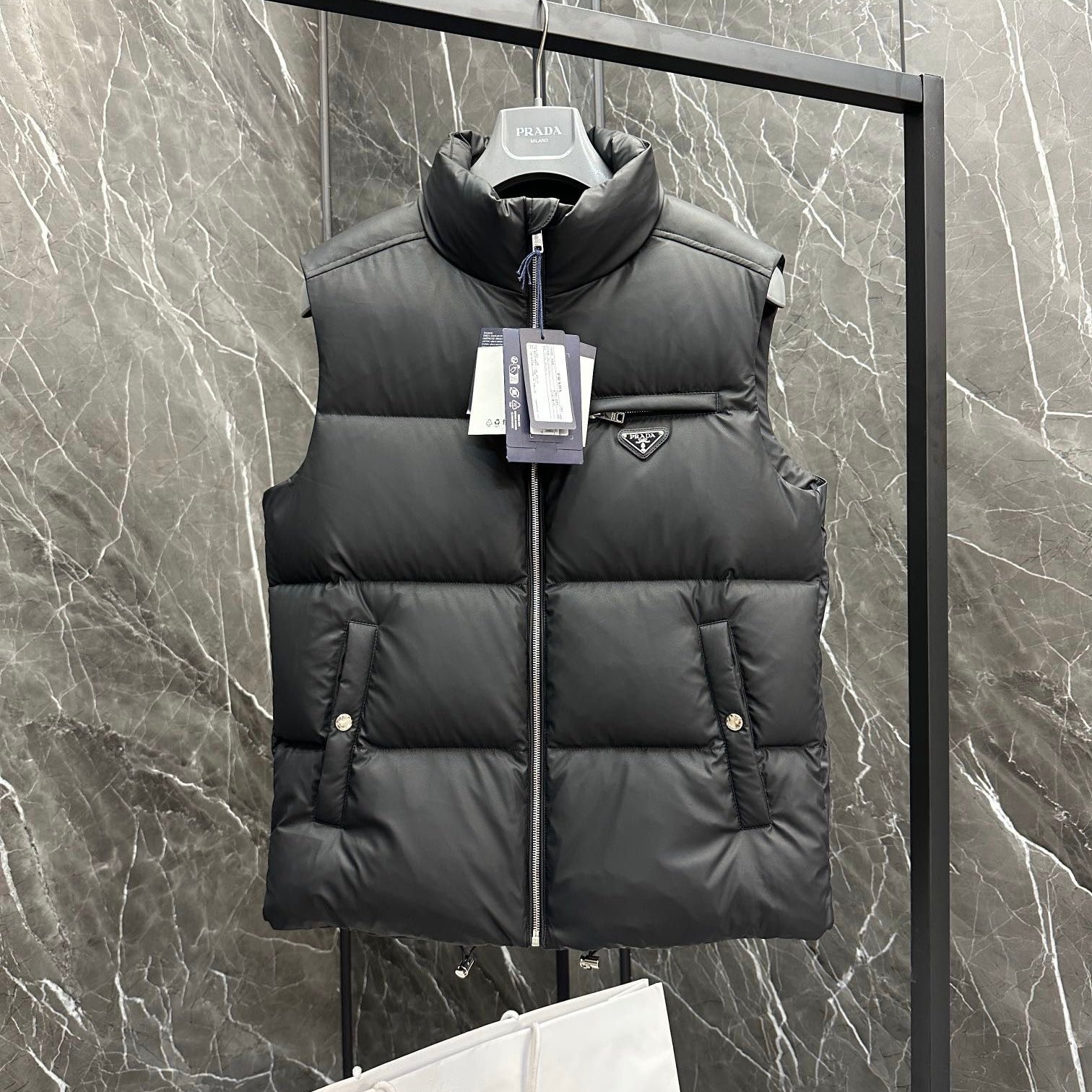 (PRE-ORDER) PRADA - GILET