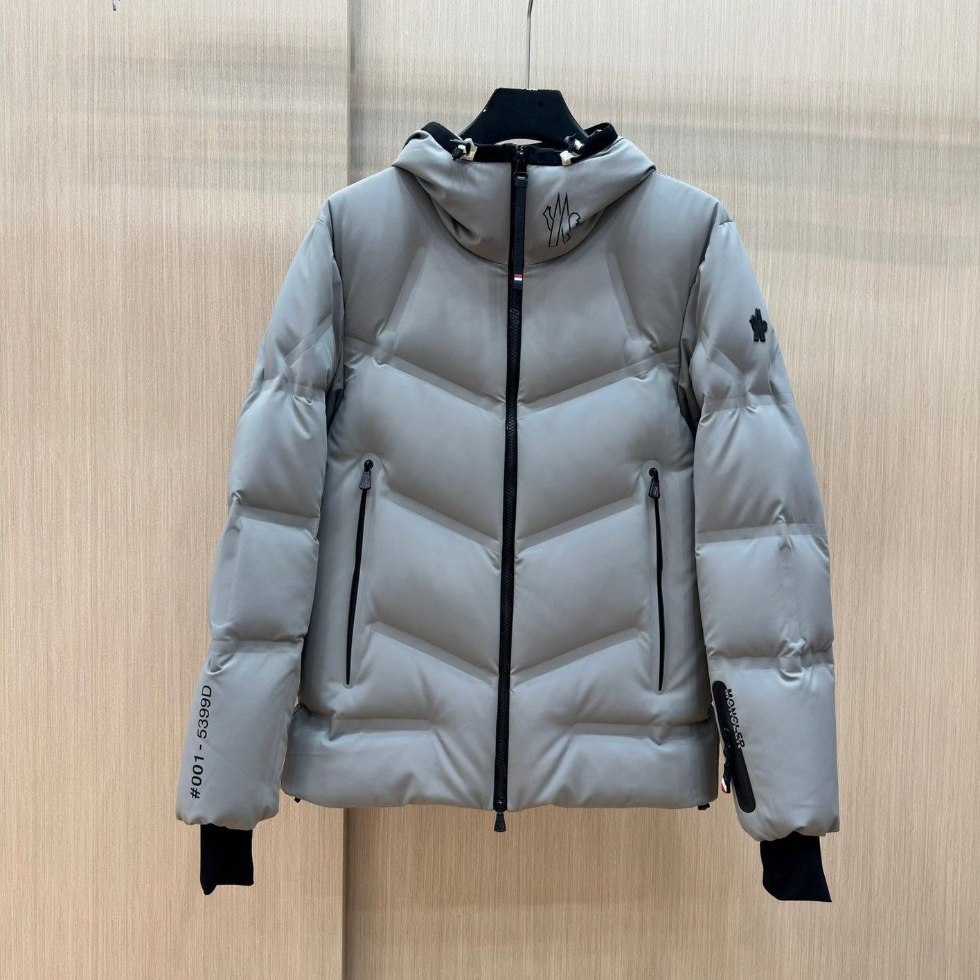 (PRE-ORDER) MONCLER - GRENOBLE COAT - GREY