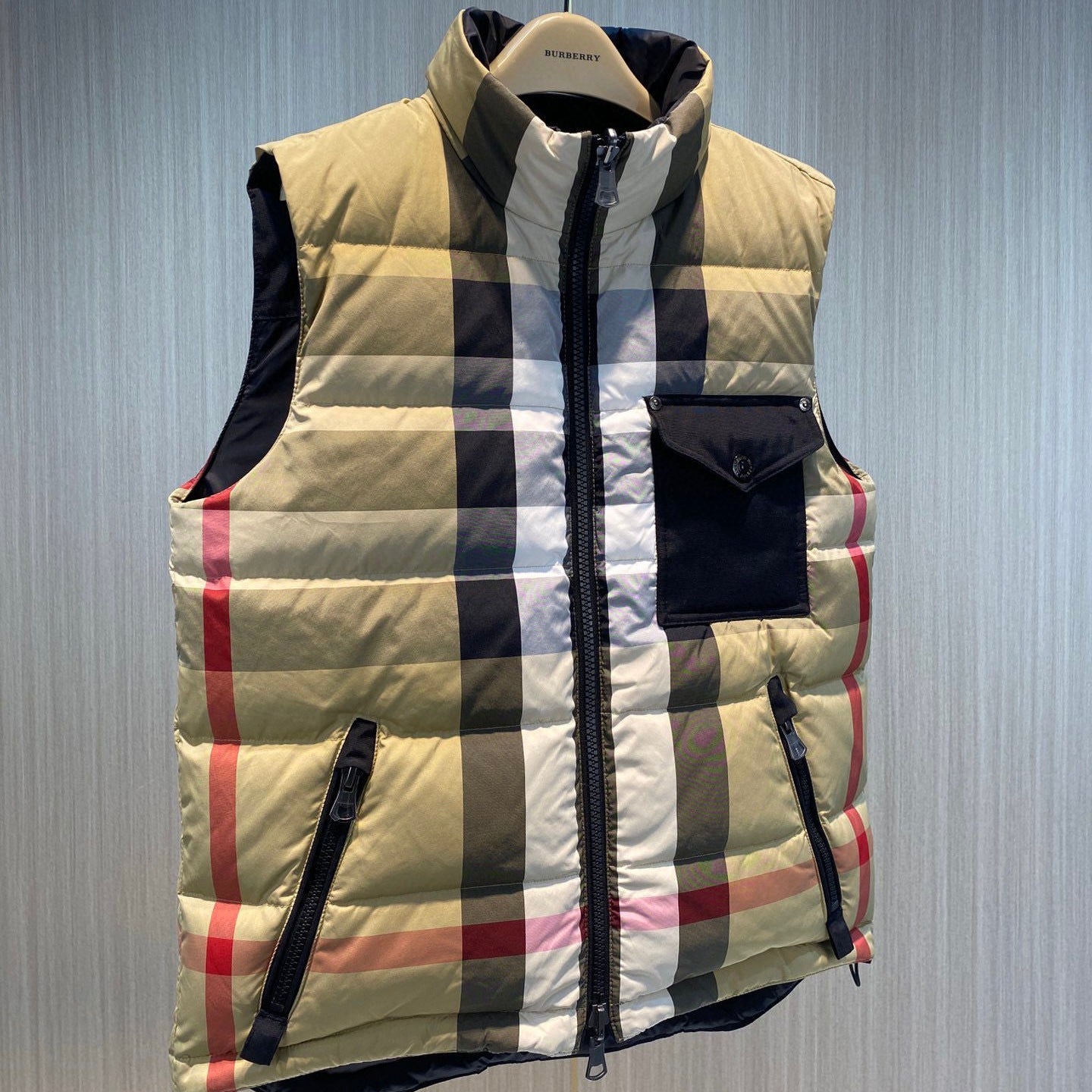 (PRE-ORDER) BURBERRY - REVERISBLE GILET - BLACK