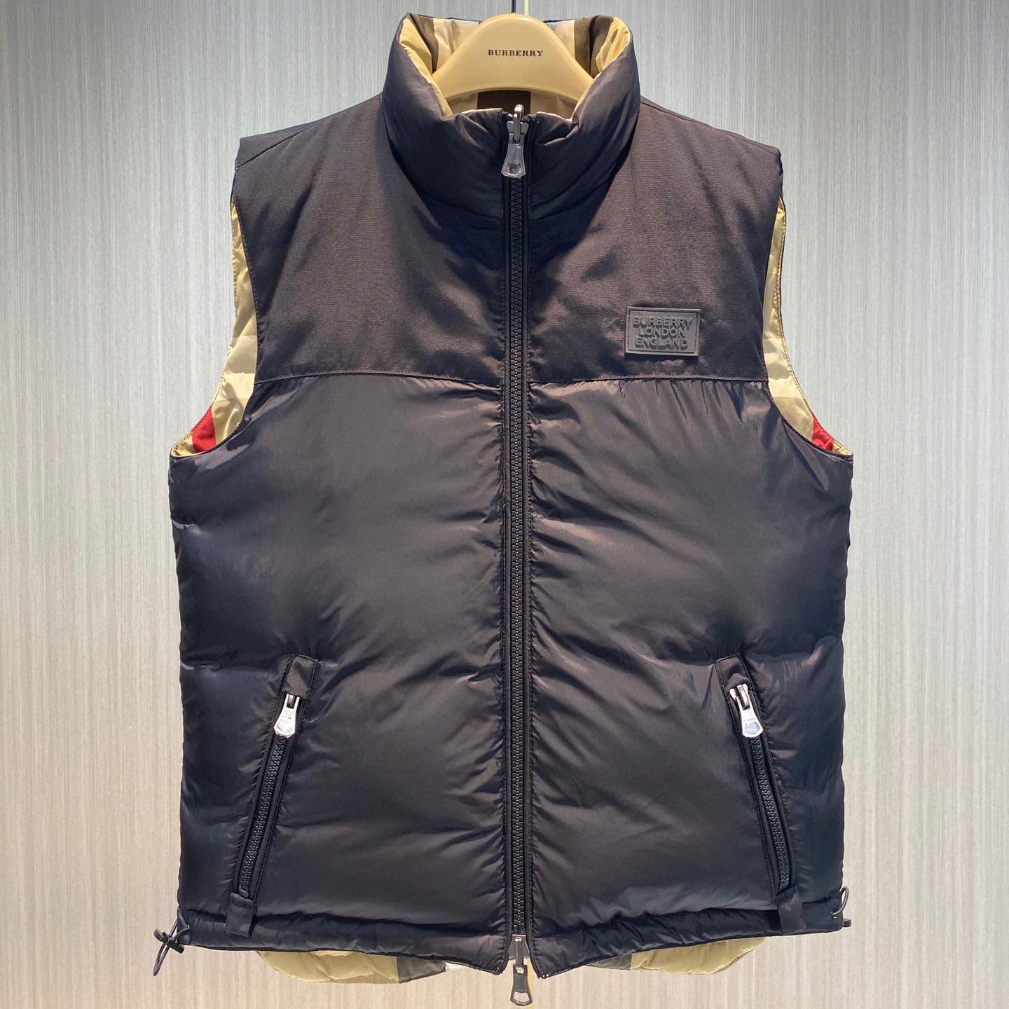 (PRE-ORDER) BURBERRY - REVERISBLE GILET - BLACK