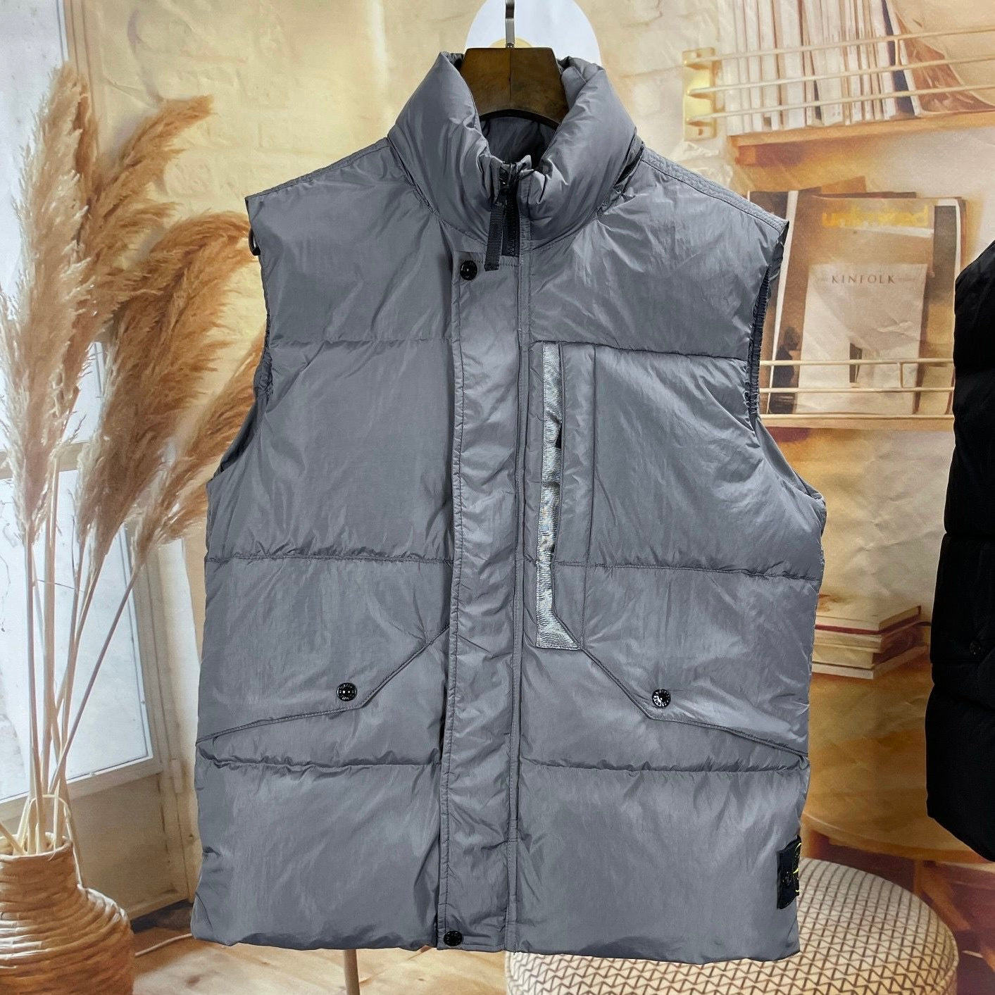 (PRE-ORDER) STONE ISLAND - GILET