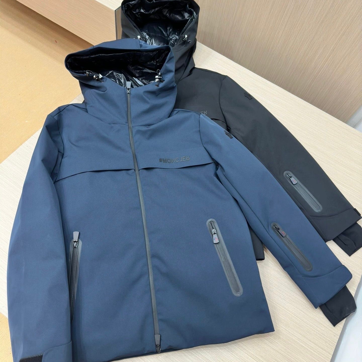 (PRE-ORDER) MONCLER - GRENOBLE COAT