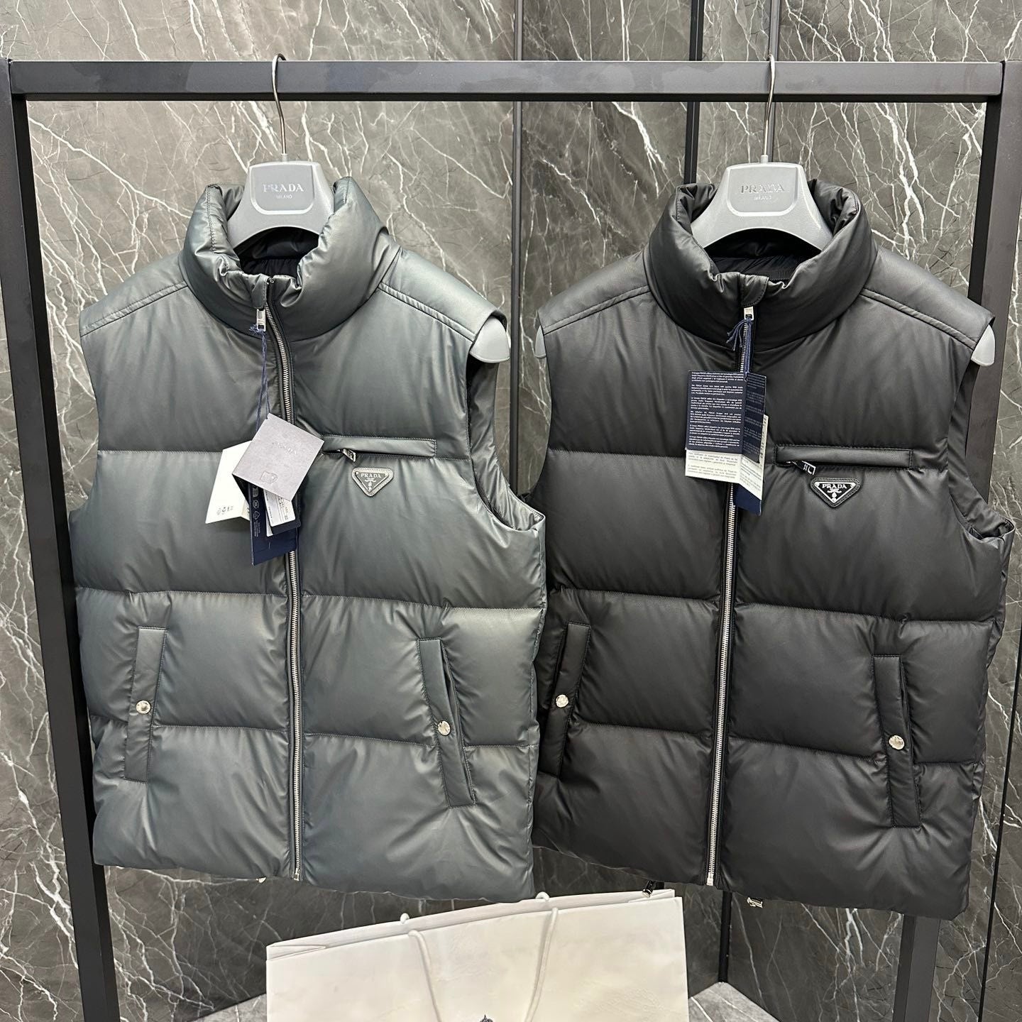 (PRE-ORDER) PRADA - GILET