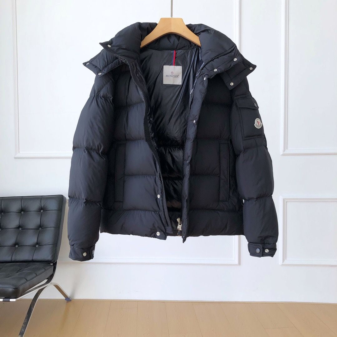 (PRE-ORDER) MNCLR - COAT - BLACK